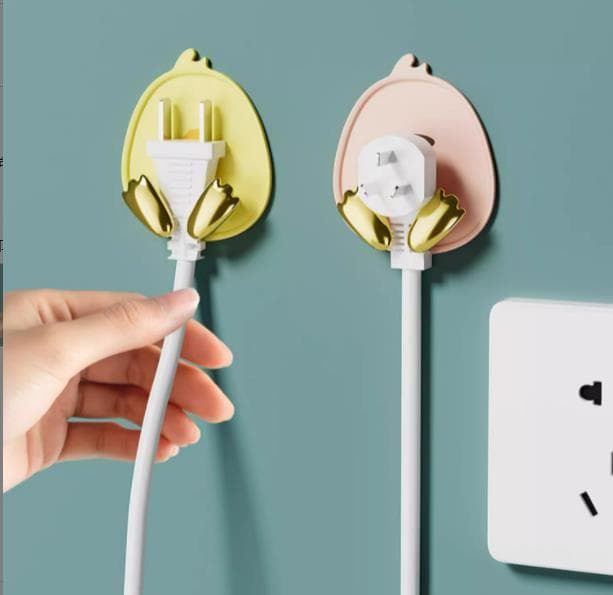 Adhesive plug holder hook, no-drill sticky hook for kitchen, bathroom, wall-mounted storage and power cord organiser
