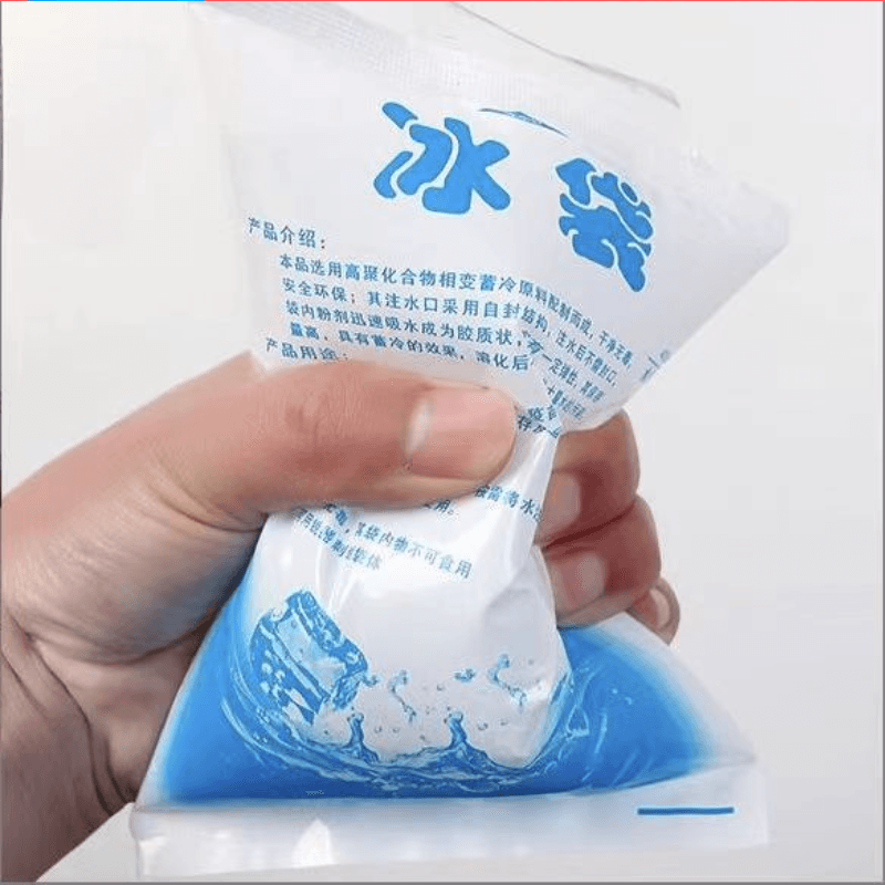 Disposable self-sealing water-injected ice packs for insulated food delivery boxes and coolers