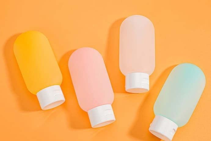 Large-capacity pump bottles for shampoo, body wash, lotion, and hand soap, with travel sets
