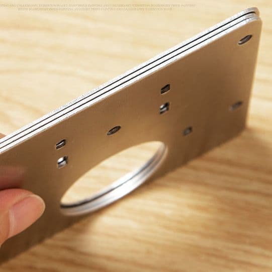 Cabinet hinge repair plate