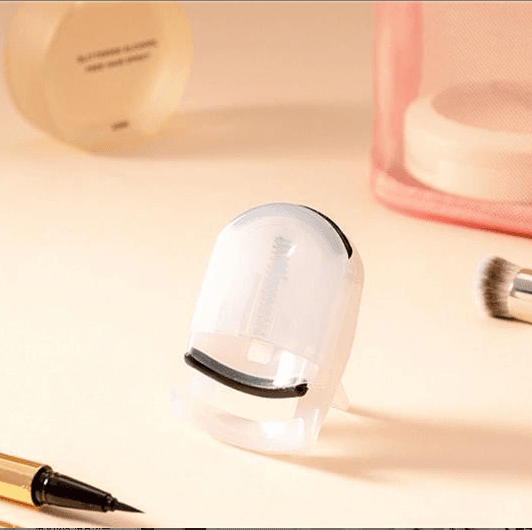 Portable Eyelash Curler – Natural Curl, Easy to Use, for Beginners