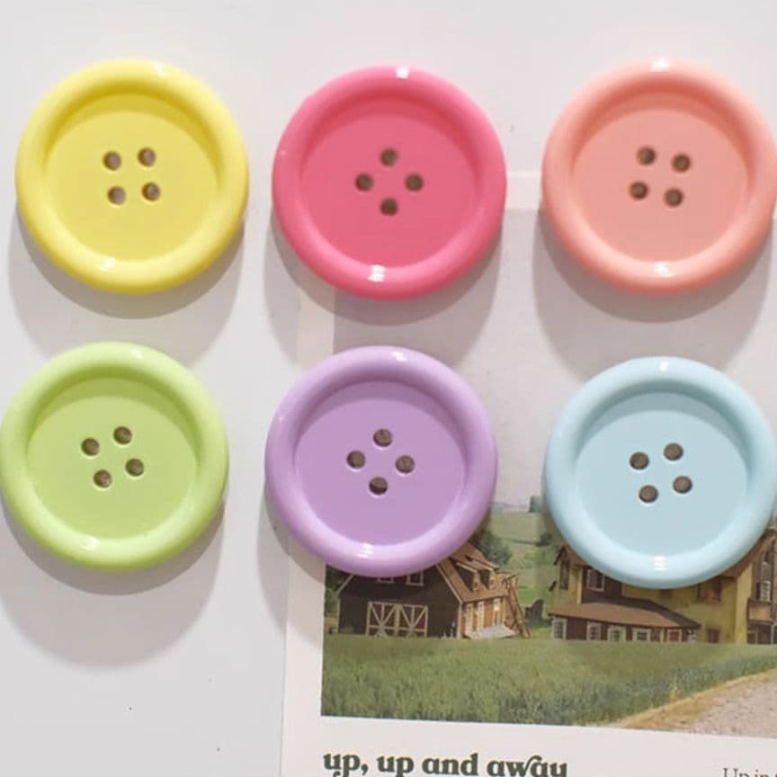 Ins-style colourful button fridge magnets, polaroid photo memo pegboard magnetic decorations