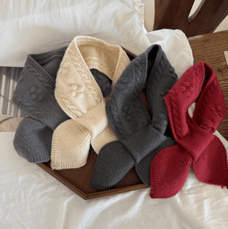 Soft Jacquard Short Knit Family Cross-Neck Scarf for Warmth in Autumn/Winter