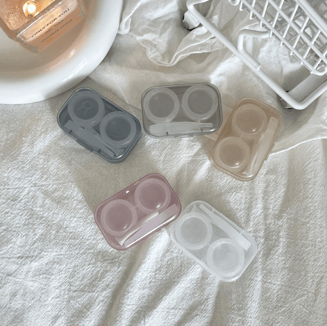 Ins-style contact lens case, simple transparent colour, compact companion case, portable cosmetic contact lens storage box