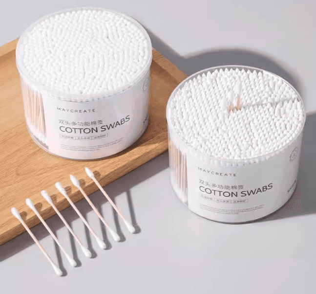 Double-headed Round Cotton Buds - Ear Cleaning & Makeup Applicator, Wooden Stick, Disposable, Gentle on Ears