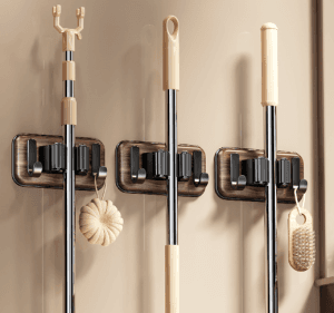 No-drill adhesive hook wooden grain mop clip, strong load-bearing, bathroom wall-mounted storage rack