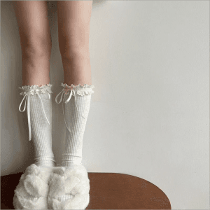 White lace-trim calf socks, women's autumn/winter thick grey mid-calf stack socks, coffee-coloured bow short socks
