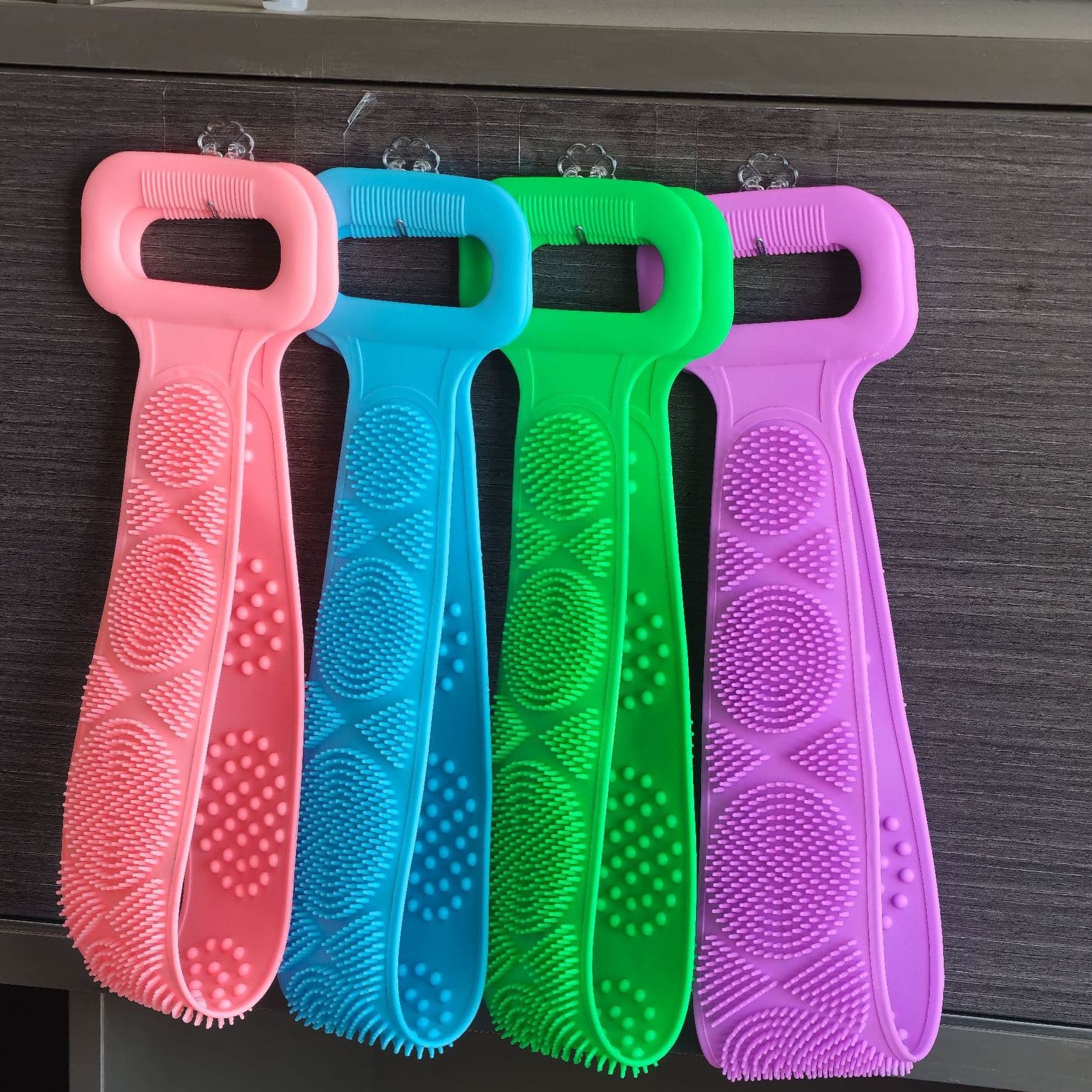 Silicone Body Scrubber for Deep Cleansing, Men and Women
