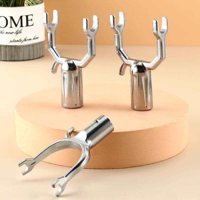 Extendable Clothes Pole with Hook