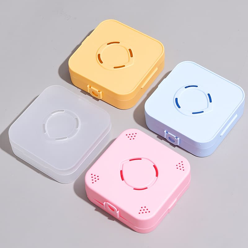 Drop-shaped puff storage case with ventilation holes, dustproof, portable square puff box
