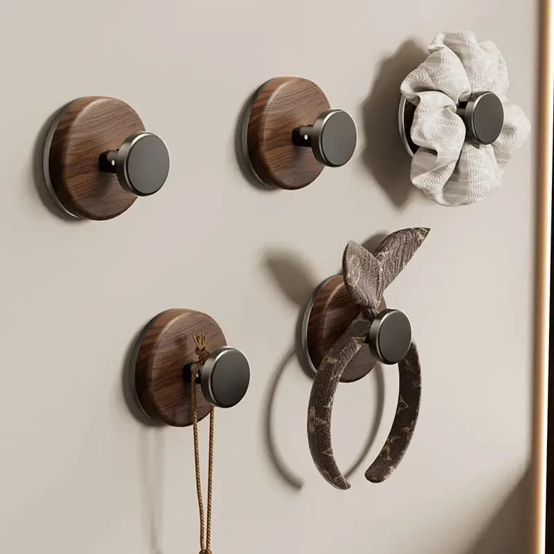 Retro Walnut Suction Cup Hook, Drill-Free for Kitchen, Bathroom, Entryway, Hallway