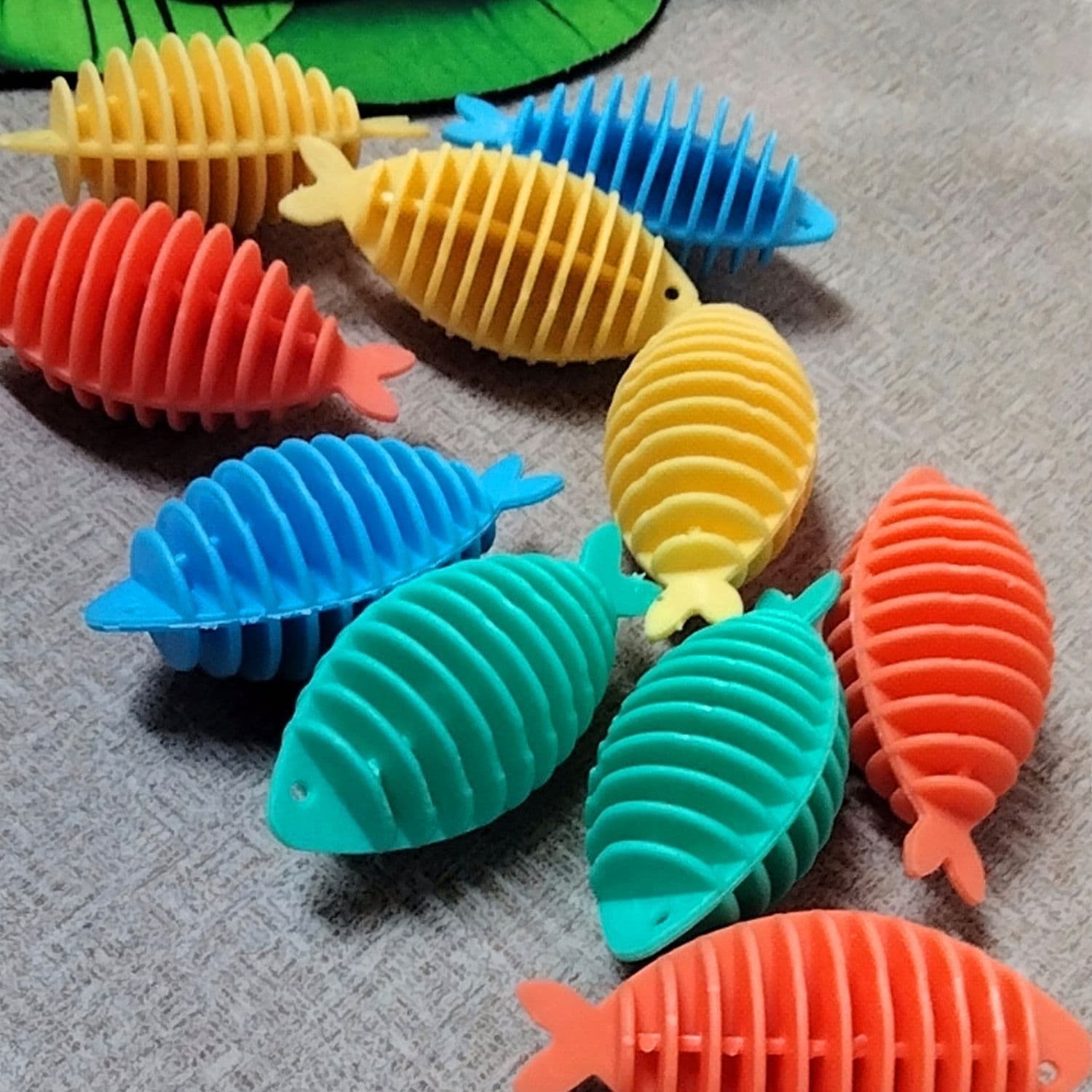 Anti-tangle laundry ball for cleaning, friction scrubbing, knot prevention, suitable for washing machines