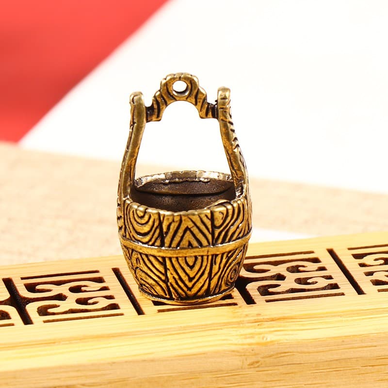 Alloy Keychain Creative Gift Brass-Look Bucket of Gold Keyring