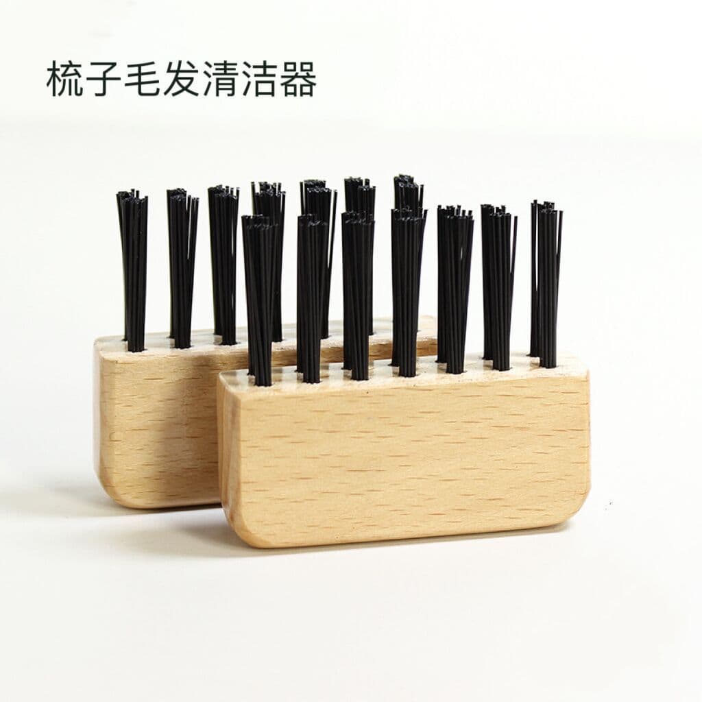 Cushion Brush Cleaner with Massage Comb Claw for Hair and Lint Removal