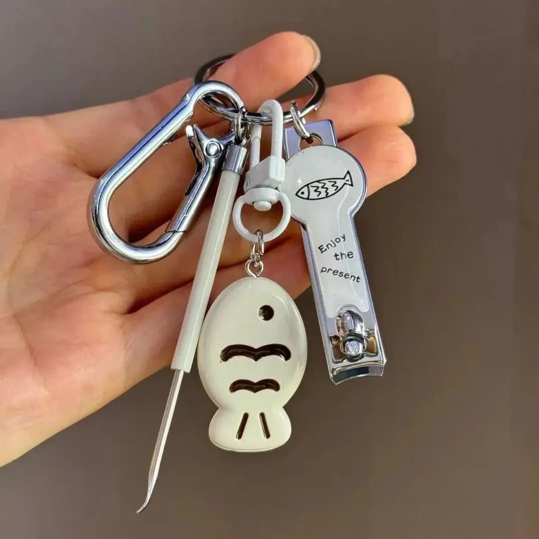 Cute Cat Donut Keychain with Cartoon Nail Clippers and Ear Pick, Couple and Friend Gift Accessory