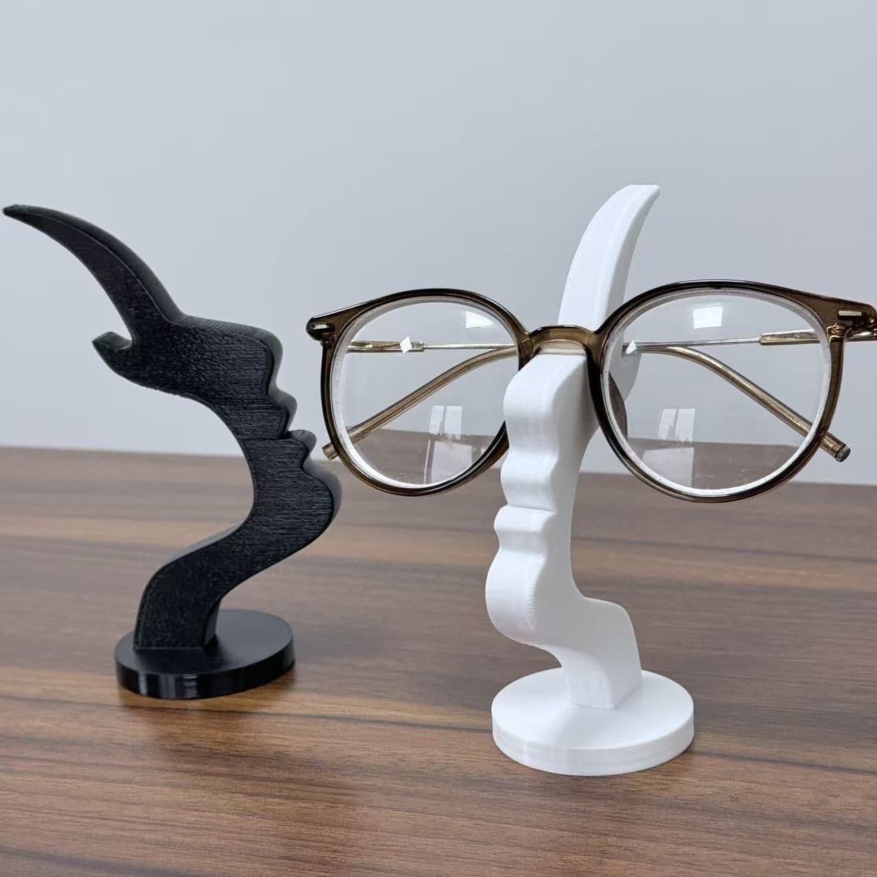 Creative Novelty Glasses Stand, Eyewear Display Holder for Shop & Office Desk, Gift
