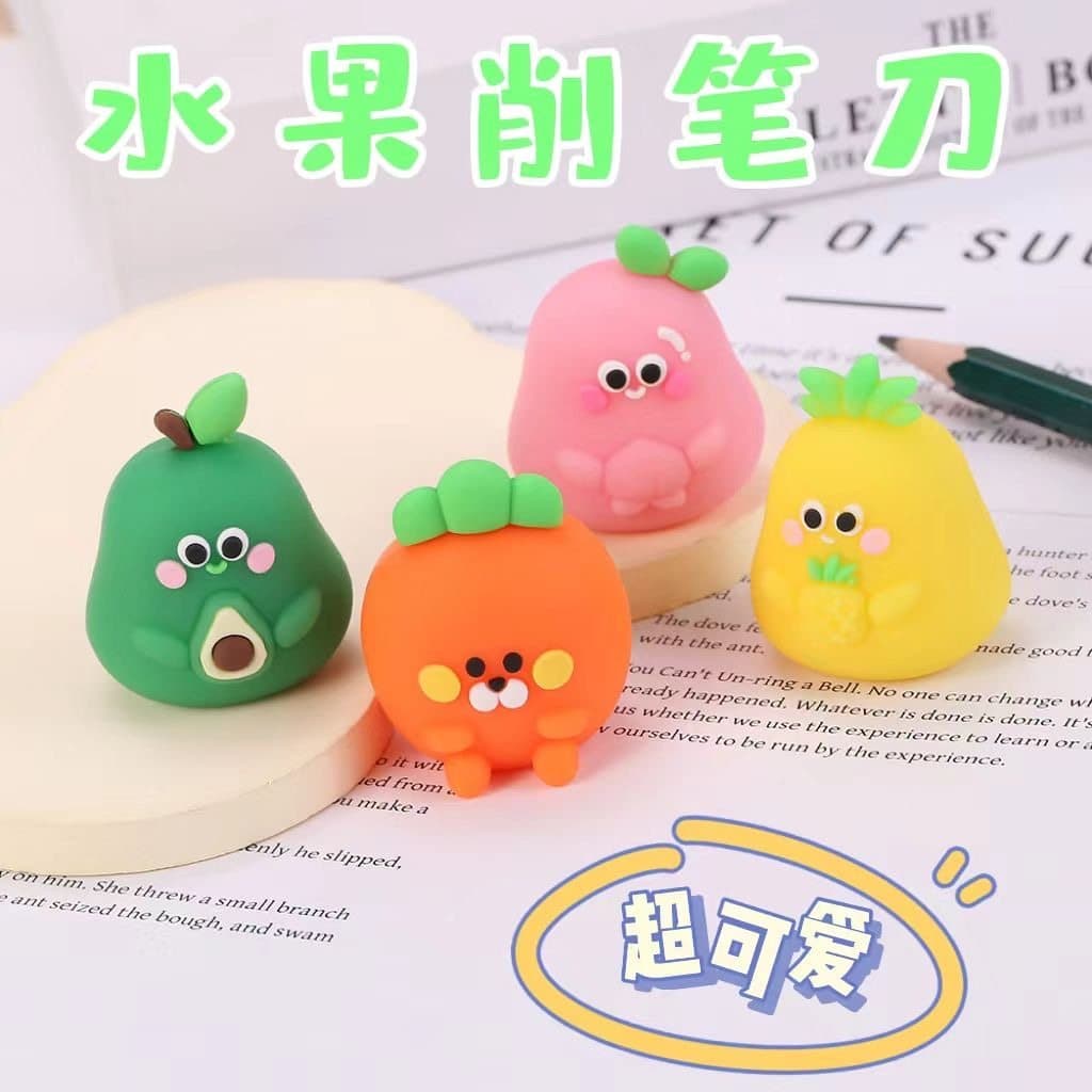Fruit-shaped pencil sharpener for primary school students, durable, mini, portable