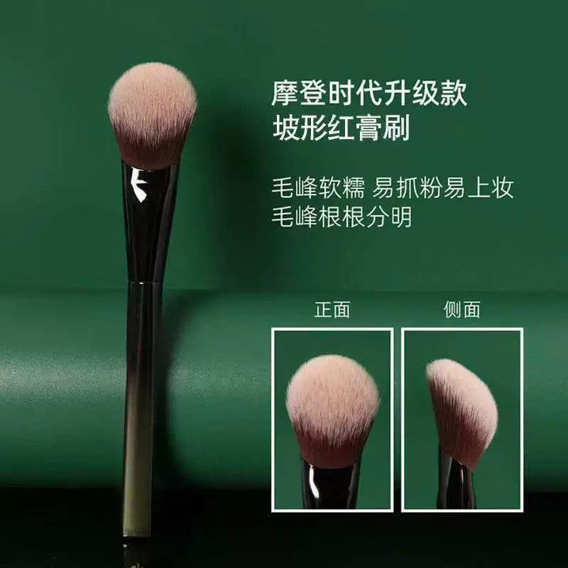 Blush Brush Slanted Blush Cream Brush Multi-use Makeup Artist Brush Liquid Stippling Brush Portable Soft