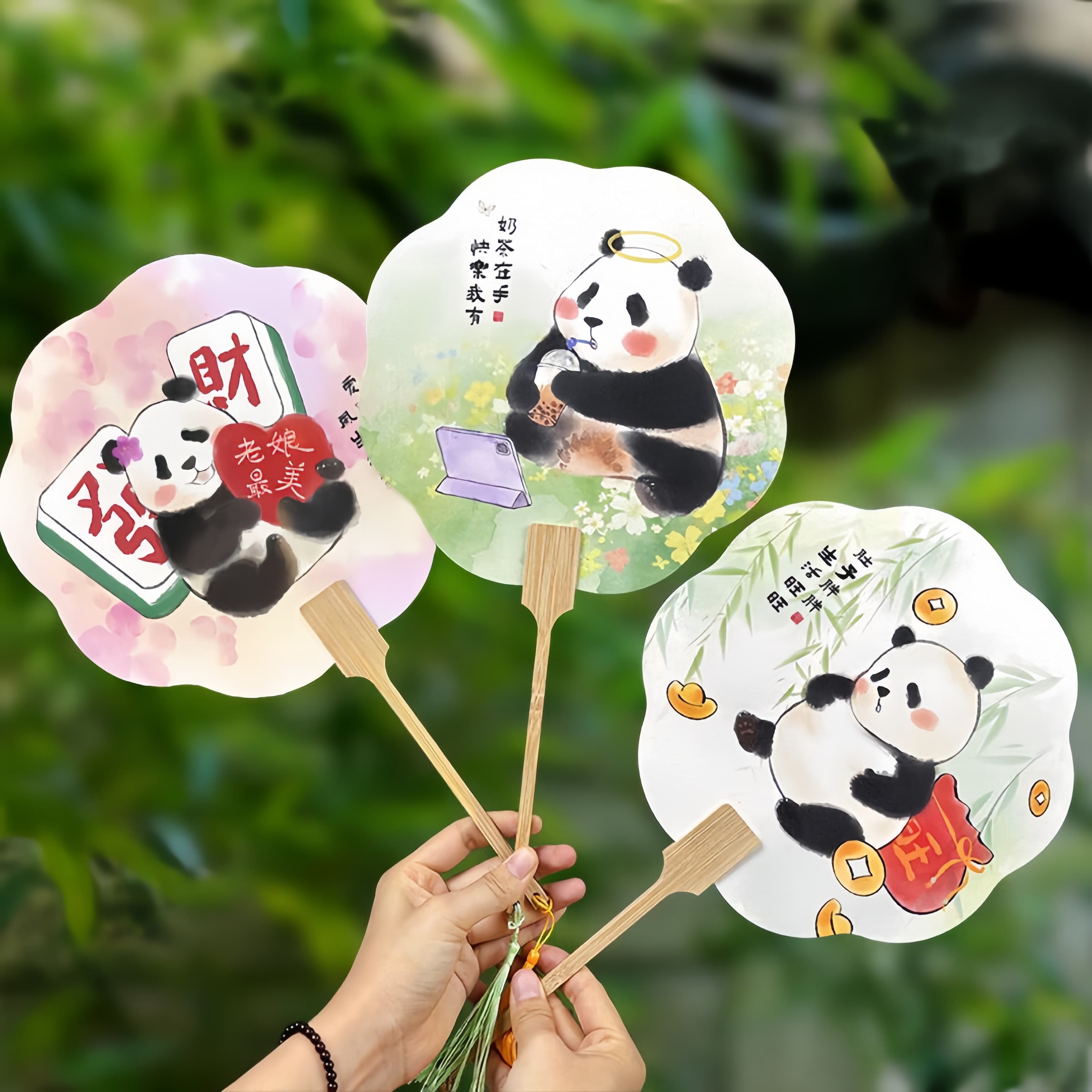 Chinese-style panda Xuan-paper round fan, summer tourist attraction Hanfu photo prop, cultural creative gift, China-chic cartoon antique fan